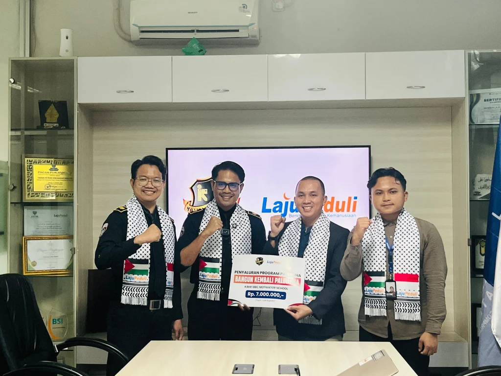Donasi untuk Palestina dari Kampus KAHFI